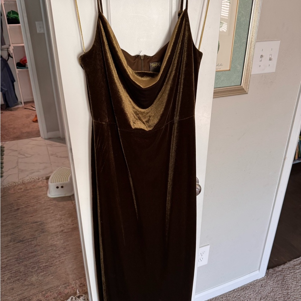 Elegant Brown Velvet Dress